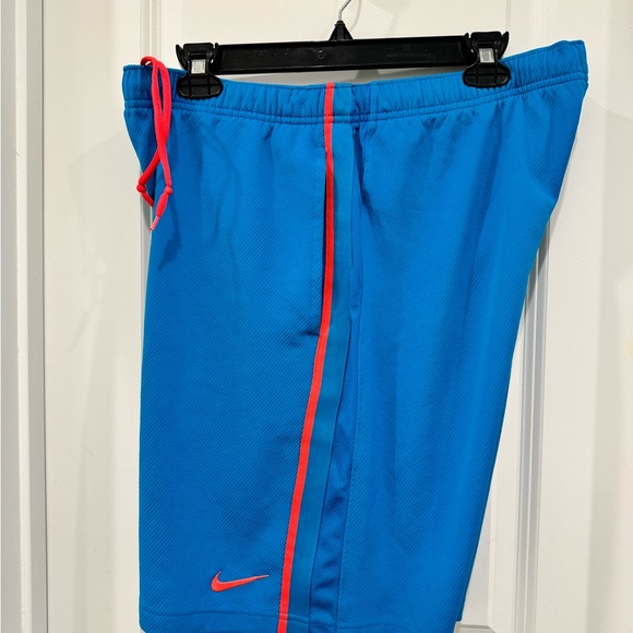 Nike shorts ( barely used) multi colors. - Picture 8 of 8